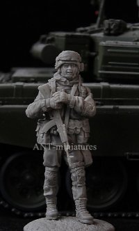Современный российский солдат в комплекте экипировки "Ратник" №2