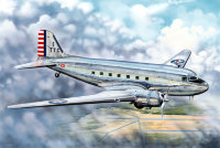 Самолёт  DC-3 (1:48)