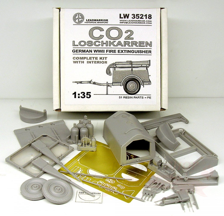 CO2 Loschkarren (Fire Fighting Trailer) with coventional wheels Full resin kit w/PE купить в Москве