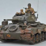 Танк  US Light Tank M-24 &#039;Chaffee&#039; (Early prod.) w/crew (NW Europe 1944-45) (1:35) купить в Москве - Танк  US Light Tank M-24 'Chaffee' (Early prod.) w/crew (NW Europe 1944-45) (1:35) купить в Москве
