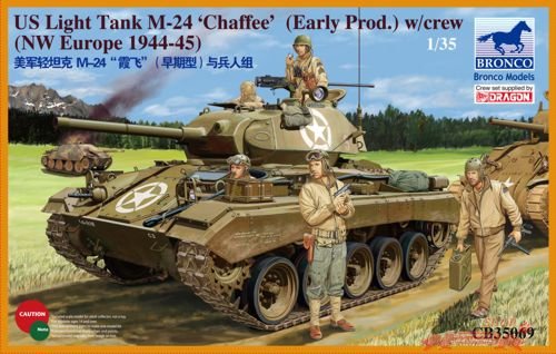 Танк  US Light Tank M-24 'Chaffee' (Early prod.) w/crew (NW Europe 1944-45) (1:35) купить в Москве