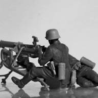 Немецкий пулемётный рассчёт MG 08 WWII (2 фигуры) купить в Москве - Немецкий пулемётный рассчёт MG 08 WWII (2 фигуры) купить в Москве