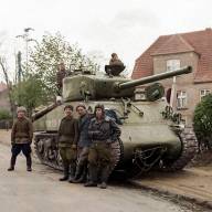 Советские танкисты 1945 год (3 фигуры) 1/35 купить в Москве - Советские танкисты 1945 год (3 фигуры) 1/35 купить в Москве
