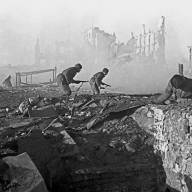 Советский солдат в атаке №2 (Сталинград, ноябрь 1942) купить в Москве - Советский солдат в атаке №2 (Сталинград, ноябрь 1942) купить в Москве