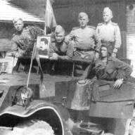 M3A1 Scout Car с 5 фигурами советских солдат купить в Москве - M3A1 Scout Car с 5 фигурами советских солдат купить в Москве